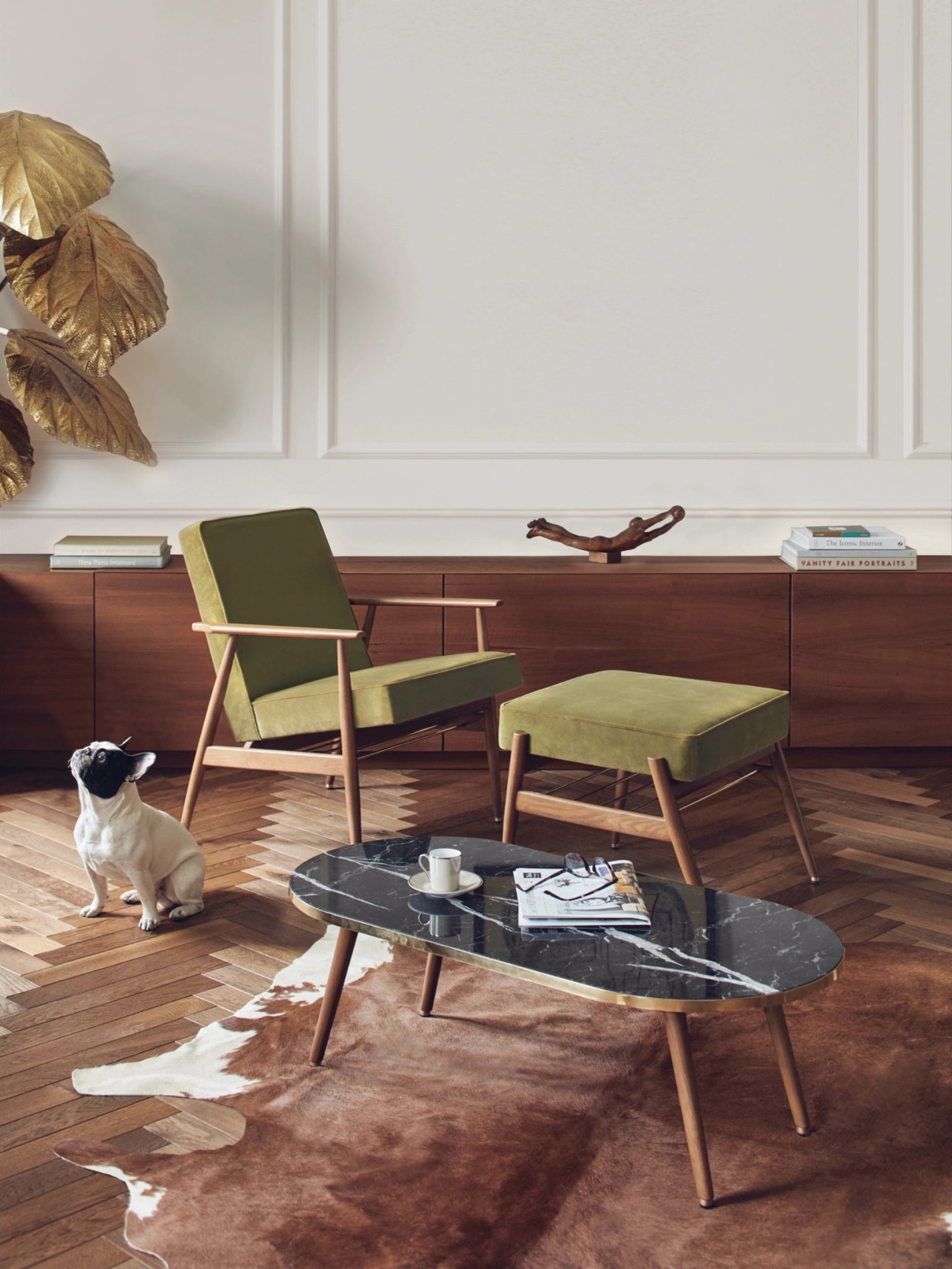 366-Concept-Mid-Century-Apartment-Fox-Armchair-W03-Velvet-Olive-Fox-Footrest-W03-Velvet-Olive-Marble-Long-Coffee-Table-W03-mood-31.webp