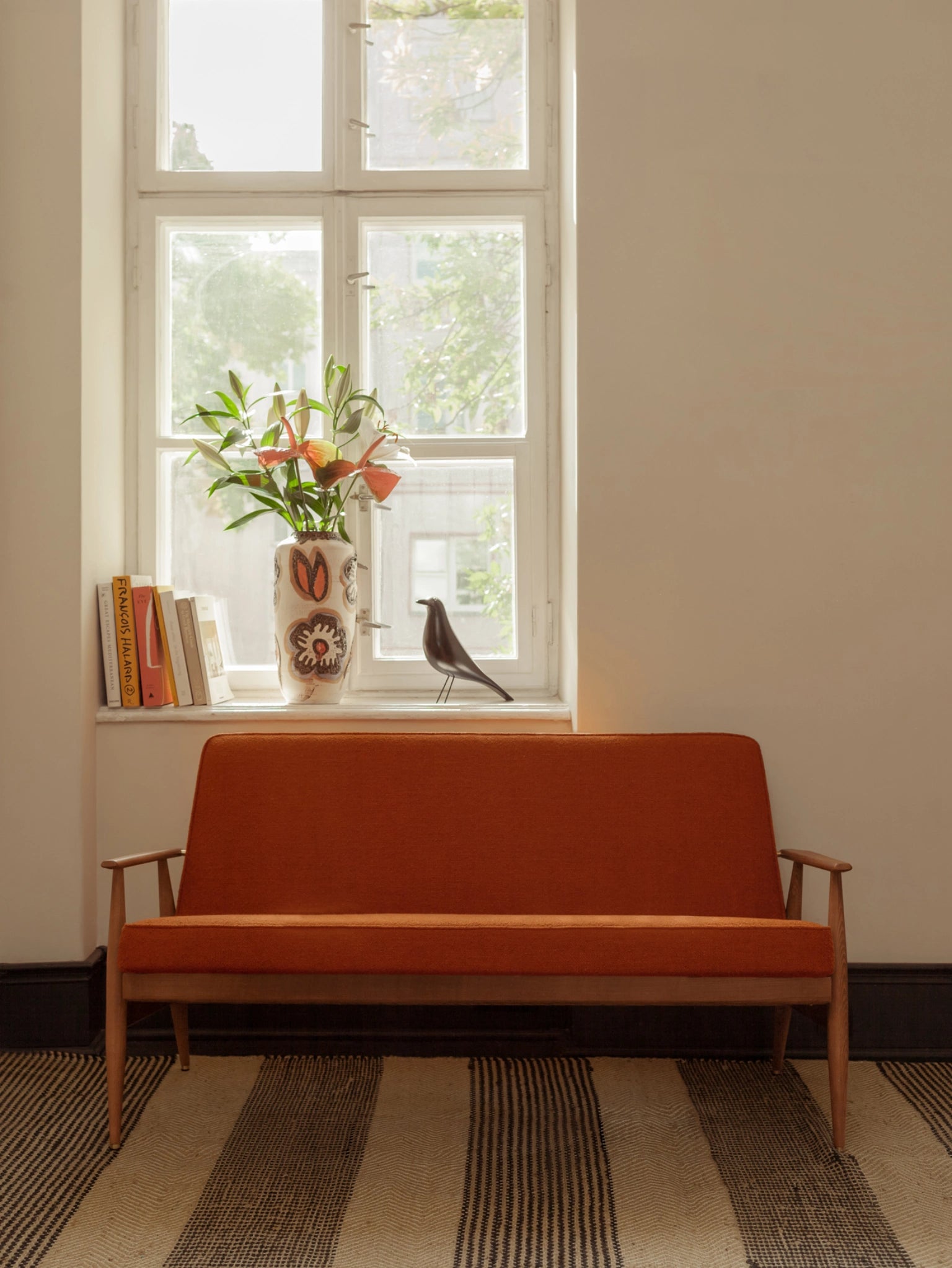 Fox Long Sofa in Shine Velvet Mustard