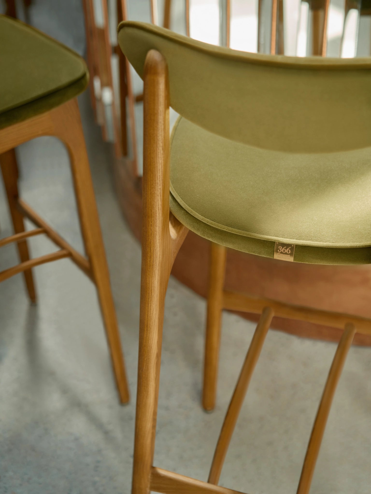 200-190 Bar Stool M/75 in Marble White