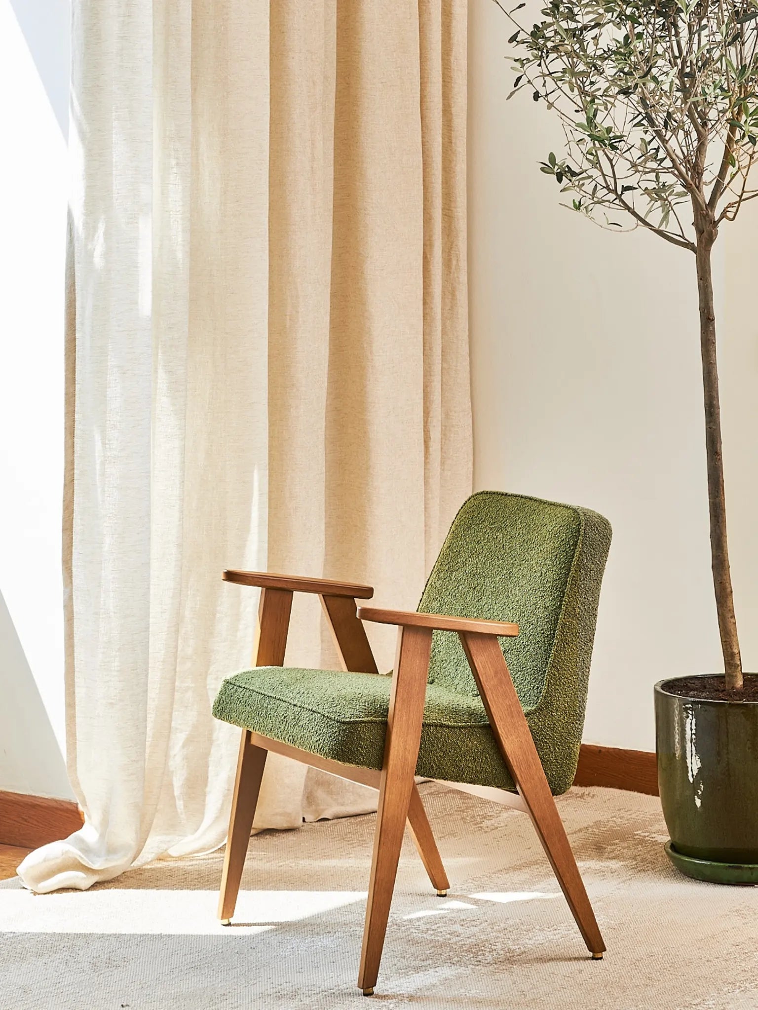 366 Concept 366 Armchair Chierowski Boucle Green