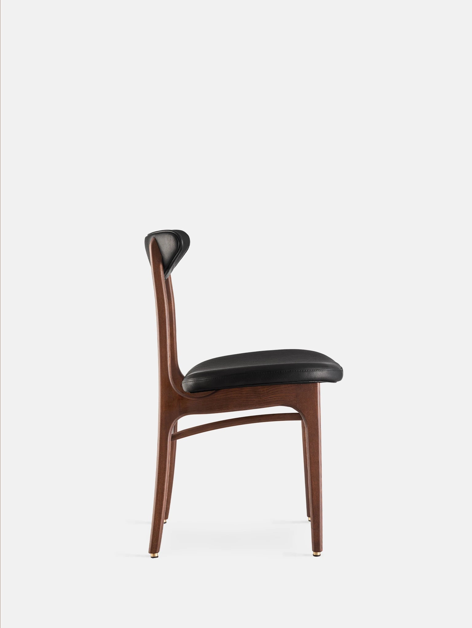 Krzesło 200-190 w wykończeniu Natural Leather Black