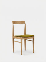 Krzesło Homa 104 w tkaninie Velvet Olive