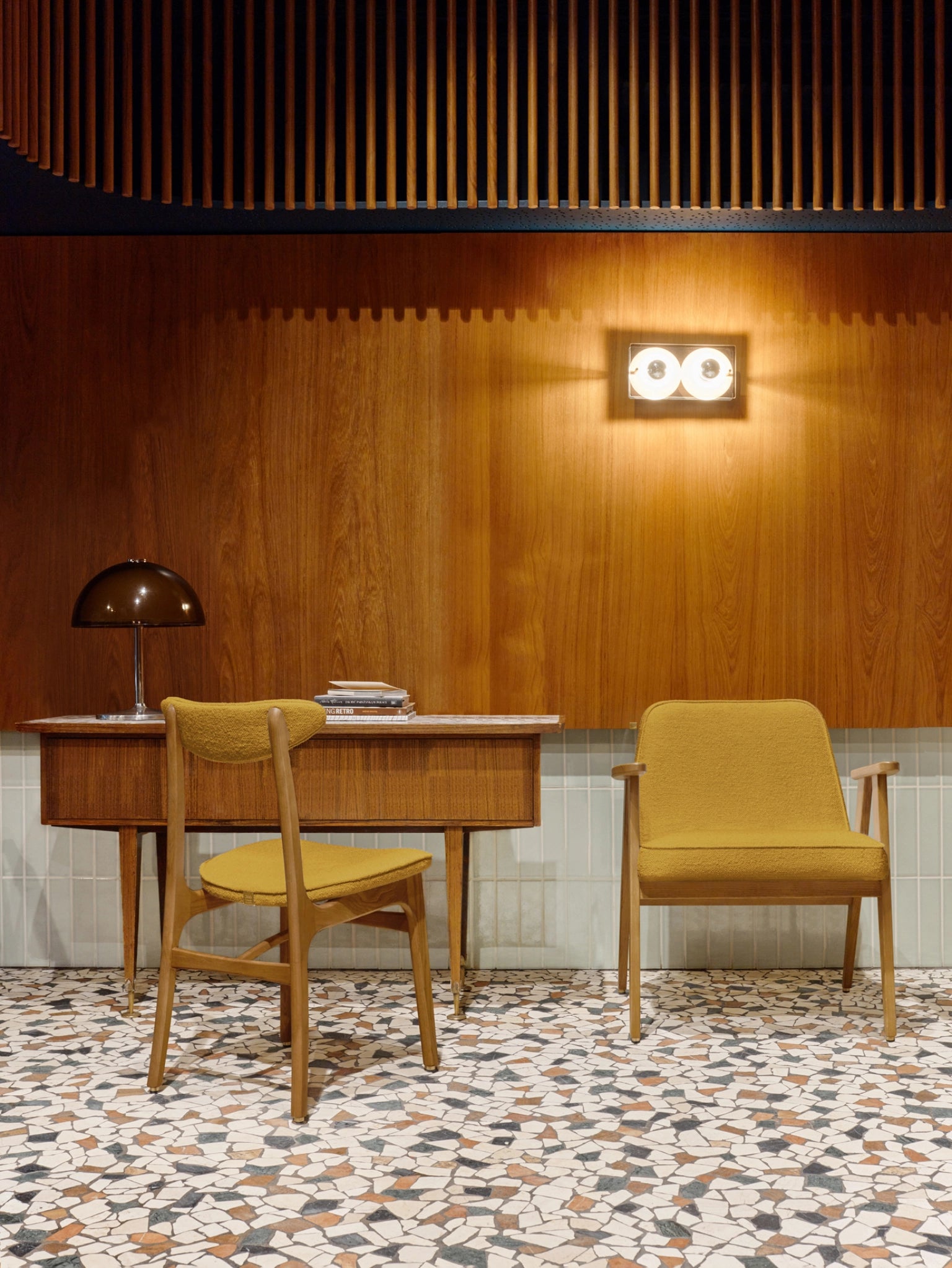 Chaise 200-190 en tissu Boucle Mustard