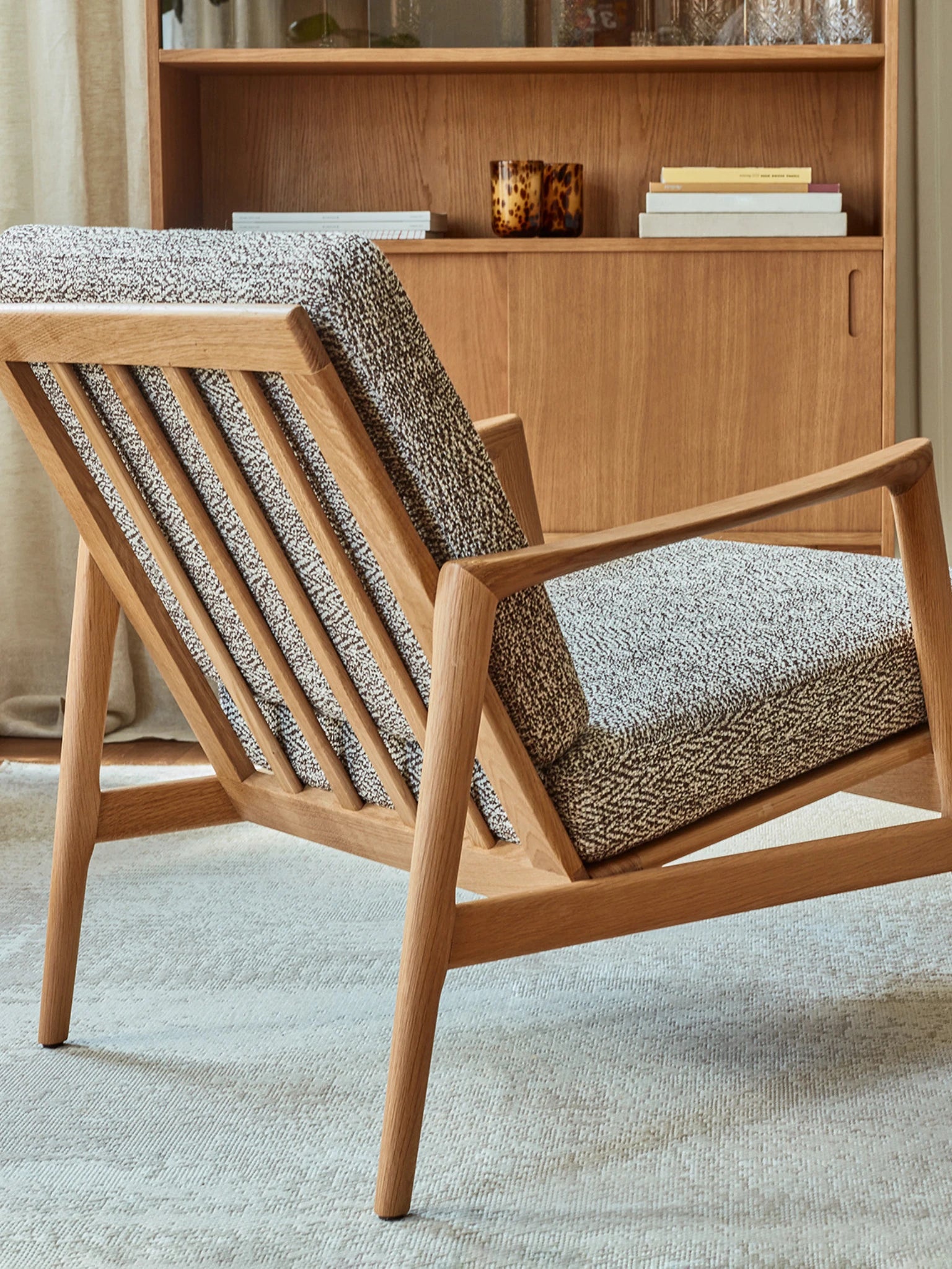 Fotel Stefan w tkaninie Braid Indigo