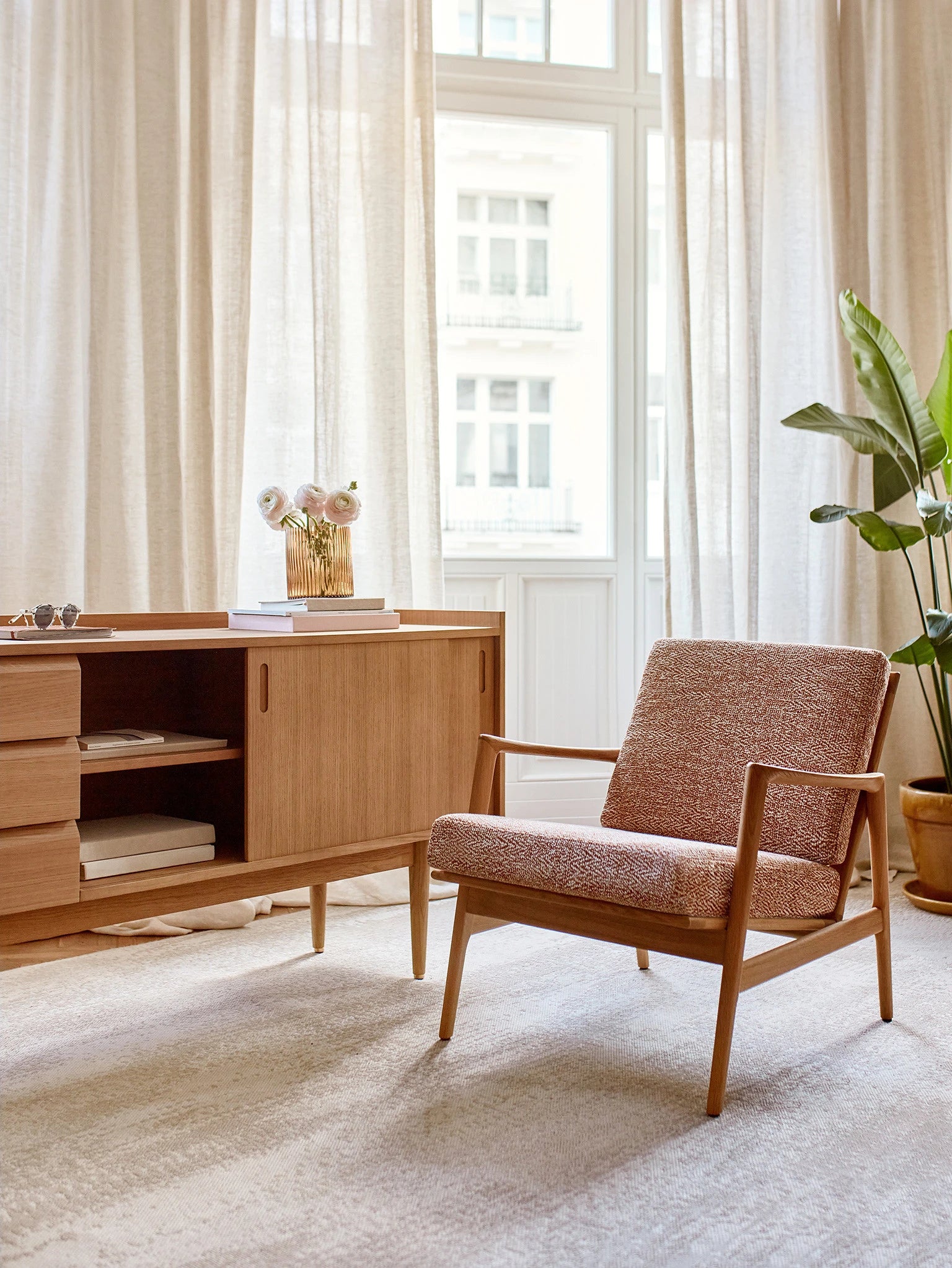 Fotel Stefan w tkaninie Braid Sierra