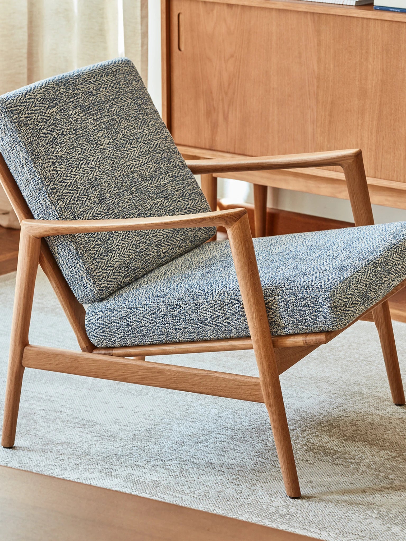 Fotel Stefan w tkaninie Braid Indigo